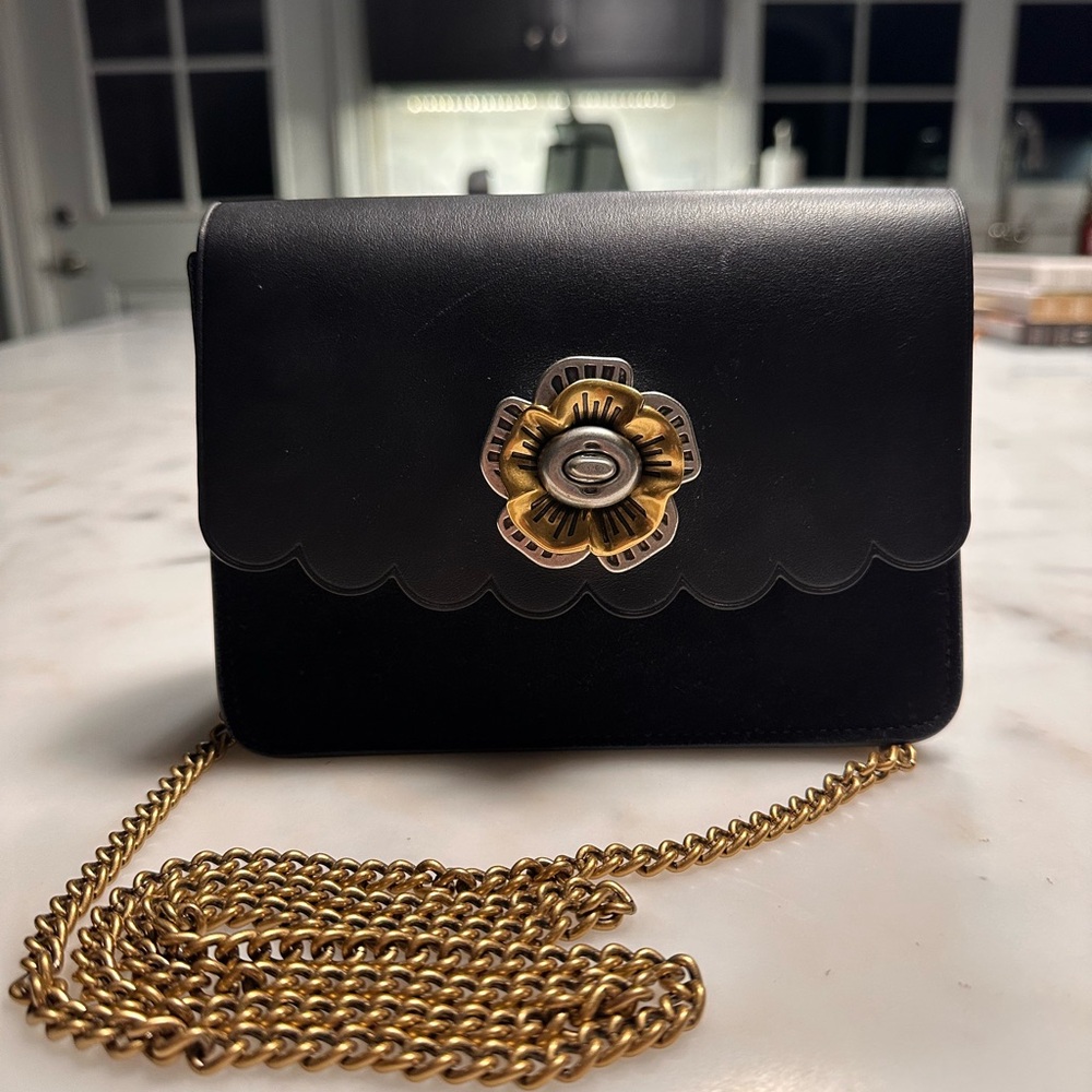 COACH Bowery Crossbody with Tea Rose Turnlock